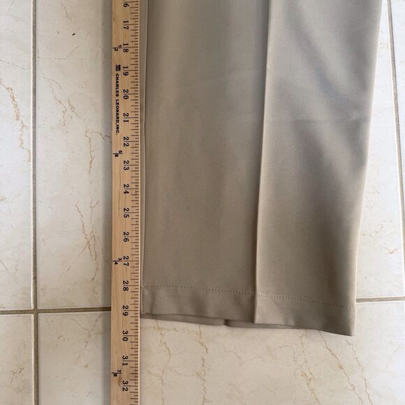 NEW $80‎ NWT IZOD XFG Swingflex Waist Golf Pants Khaki Beige  38x 30 Flat Front - Picture 7 of 16
